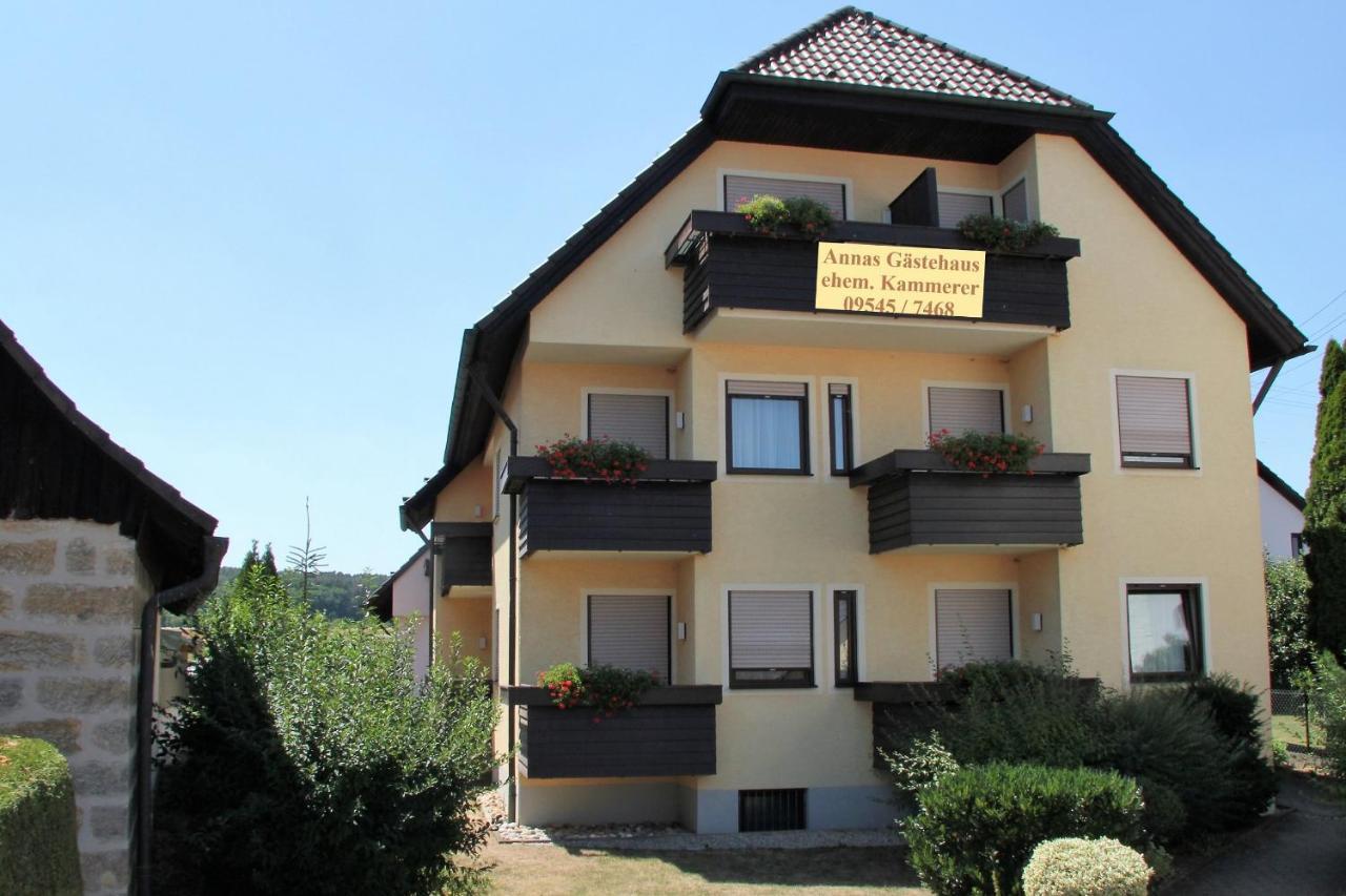 Hotel Annas Gästehaus Hallerndorf Exterior foto